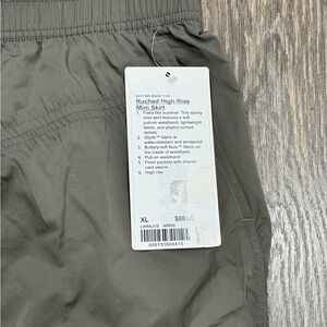lululemon athletica Ruched High-Rise Mini Skirt - Olive